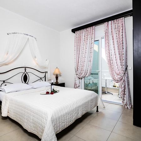 Niki Apartments Chrisi Ammoudia Esterno foto