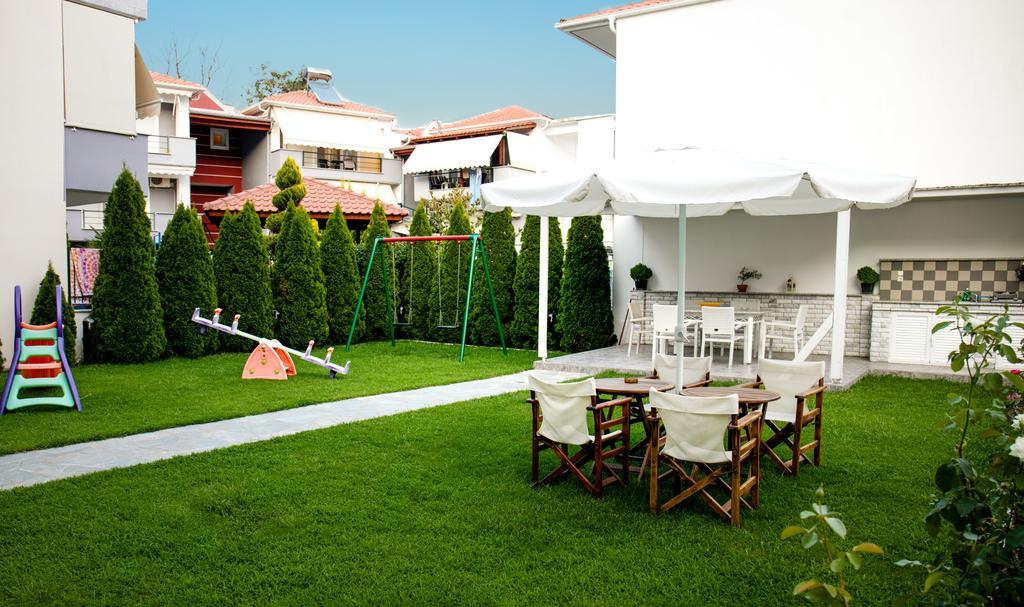 Niki Apartments Chrisi Ammoudia Esterno foto
