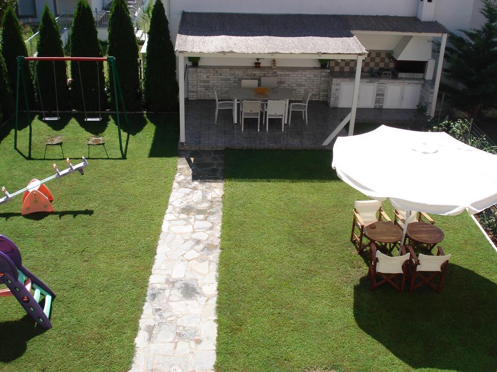 Niki Apartments Chrisi Ammoudia Esterno foto