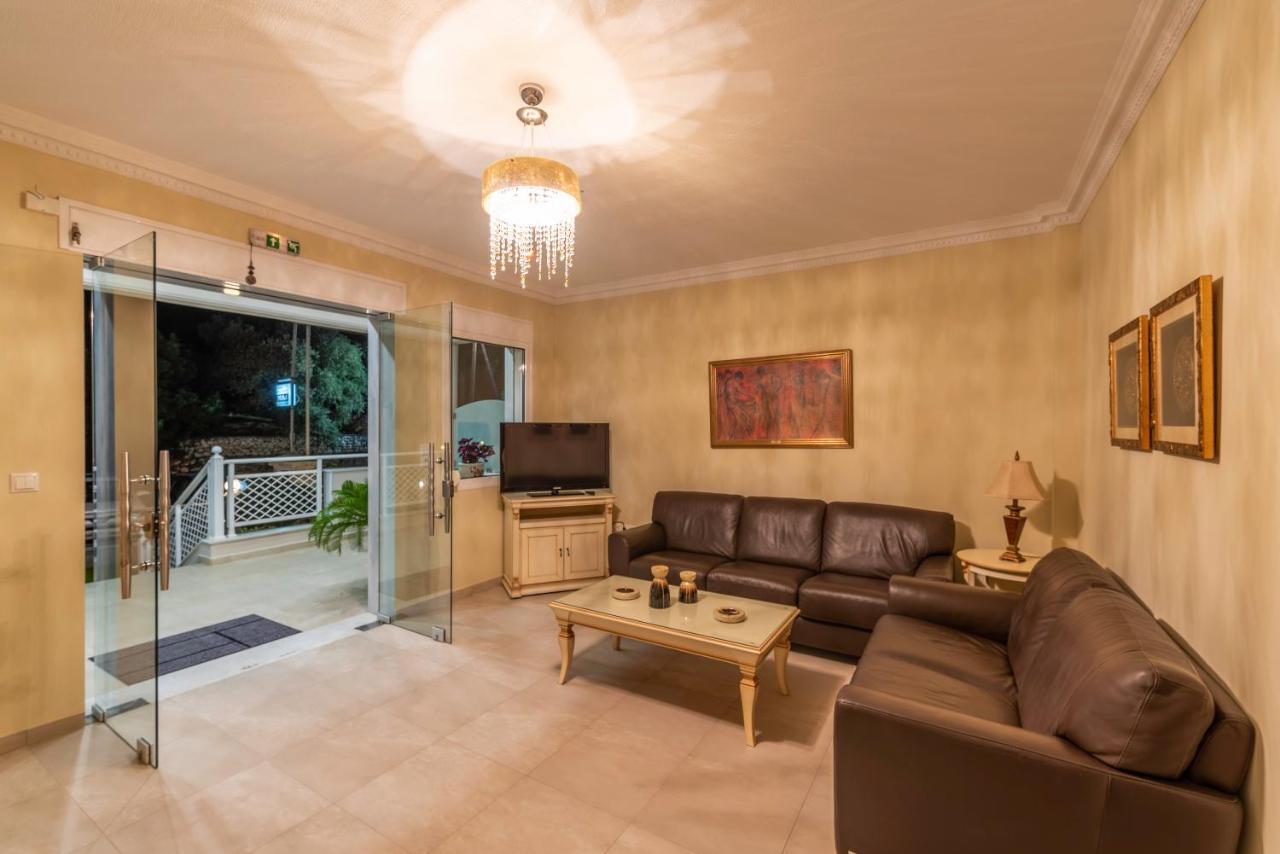 Niki Apartments Chrisi Ammoudia Esterno foto